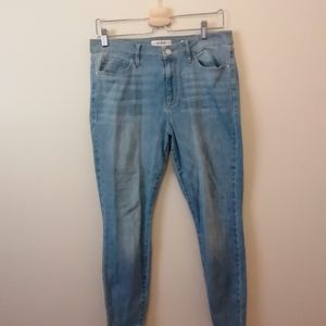 GUESS 1981 Light Blue High-Waisted Skinny Jeans